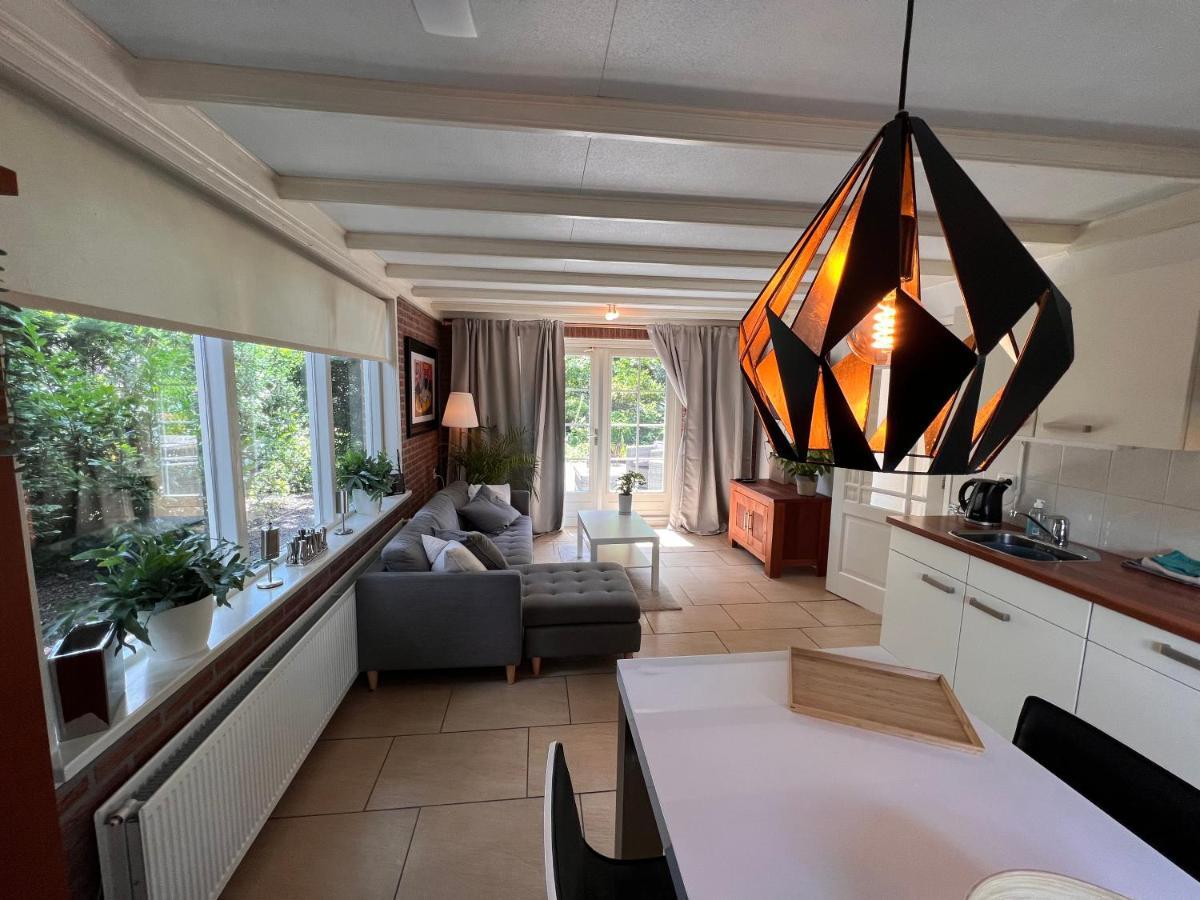 Free Standing Vacation House Garden, Private Jacuzzi, Veluwe Woods Apartment Voorthuizen Exterior foto