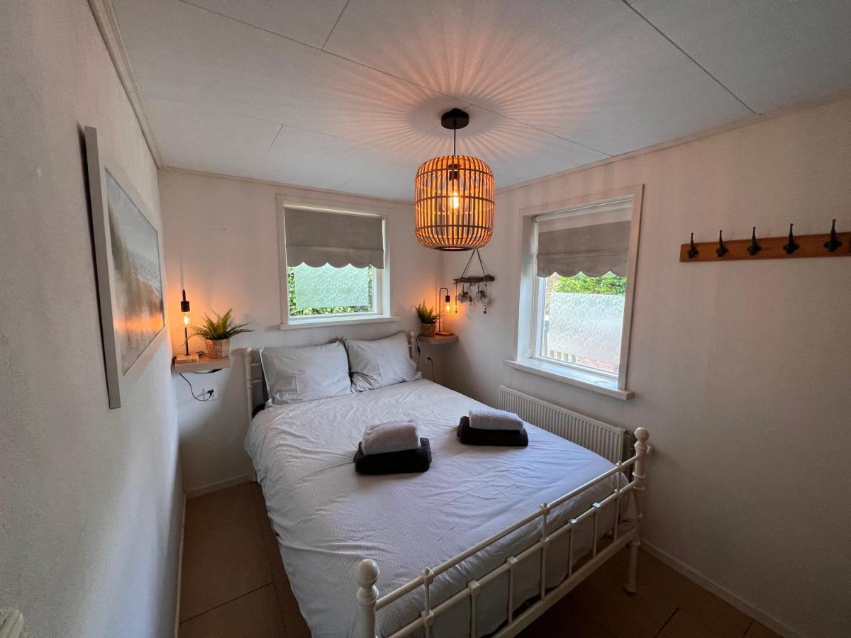 Free Standing Vacation House Garden, Private Jacuzzi, Veluwe Woods Apartment Voorthuizen Exterior foto